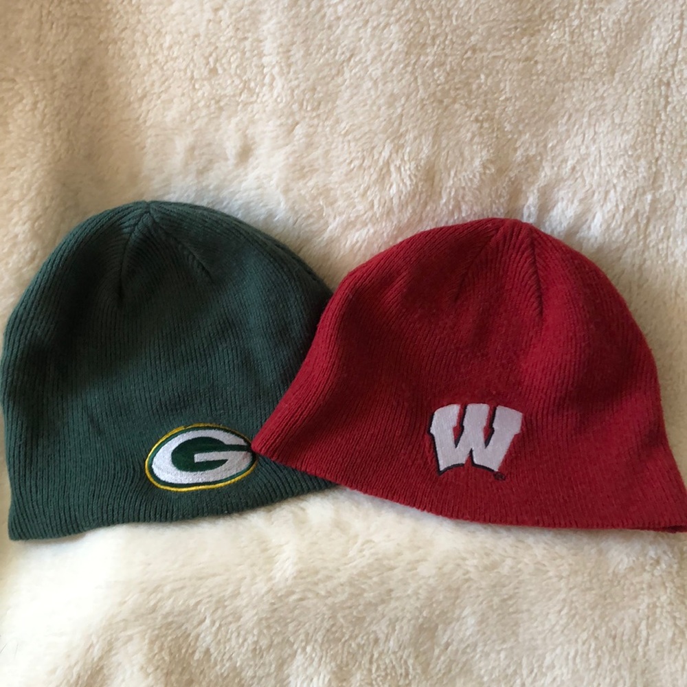 Wisconsin badgers & Green Bay Packers hats - Youth
